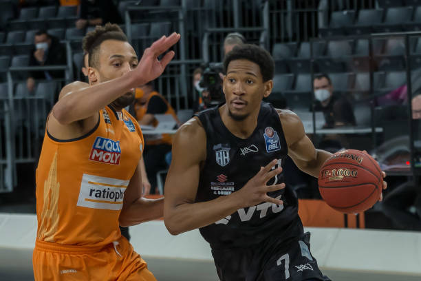 的策略存在 的策略存在